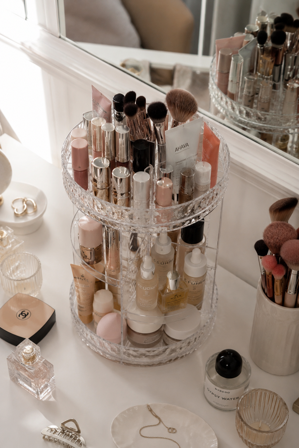 Organizador de Maquillaje Acrílico Giratorio de 3 Niveles - Image 3